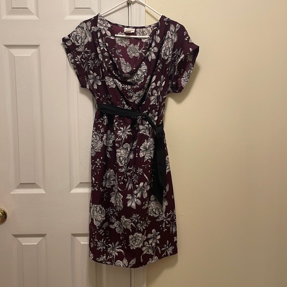 Motherhood Mathernity Dress in Burgundy / Grey / Black • Short Sleeve • Sash • M